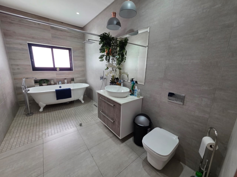 4 Bedroom Property for Sale in Heron Banks Golf Estate Free State